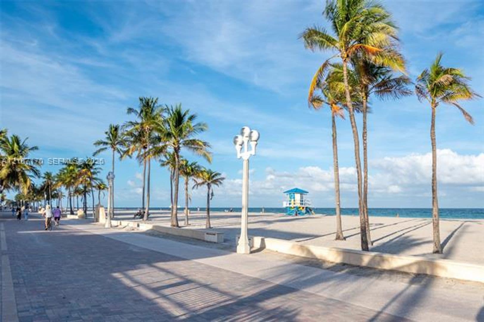 Hollywood Condo: 1201 S Ocean Dr cu-908S
