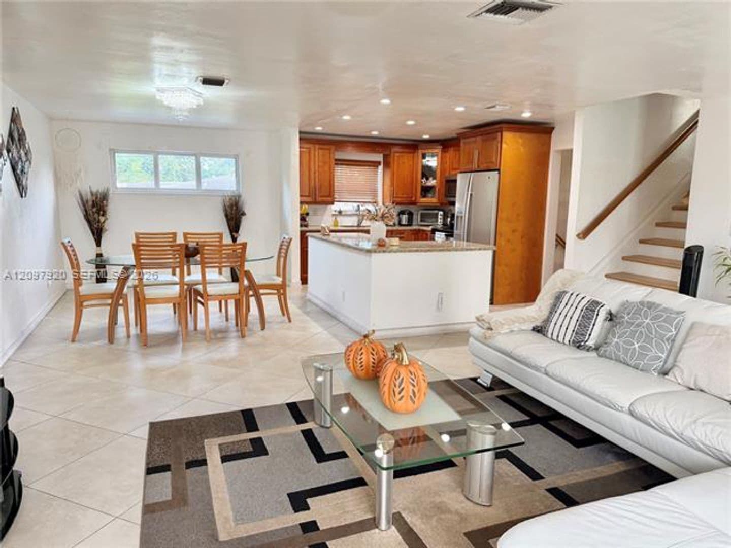 Pembroke Pines House: 720 SW 64th Way # 720