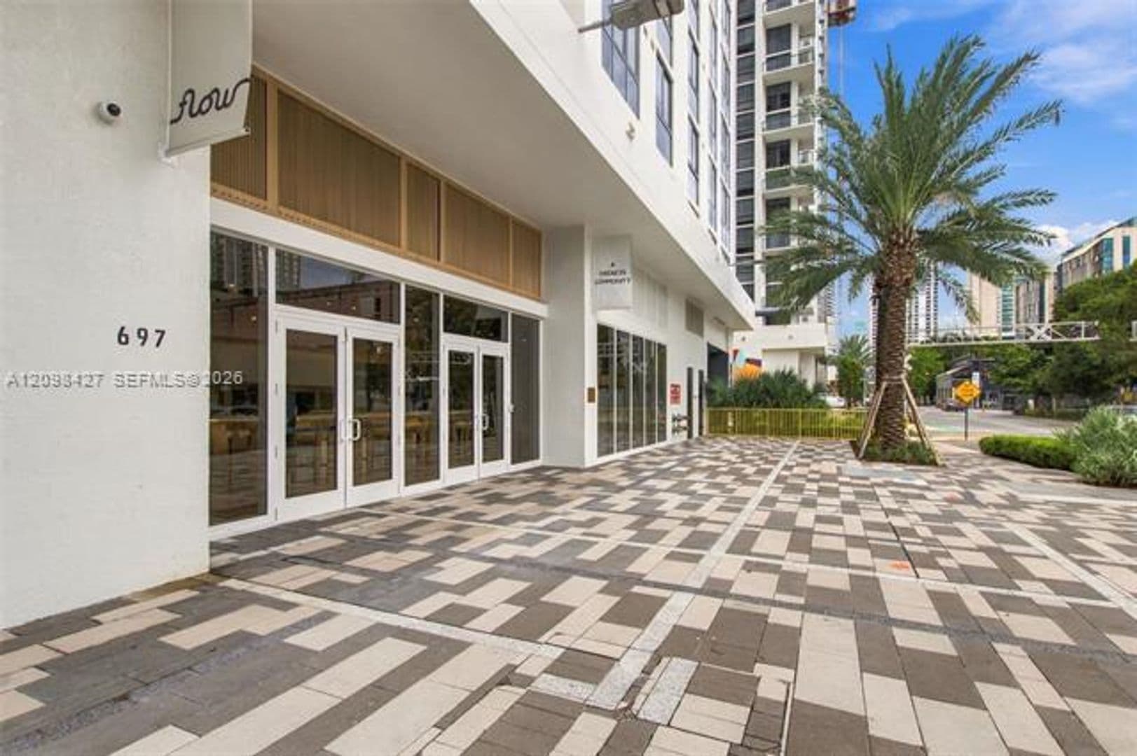 Miami Condo: 697 N Miami Ave cu-1210