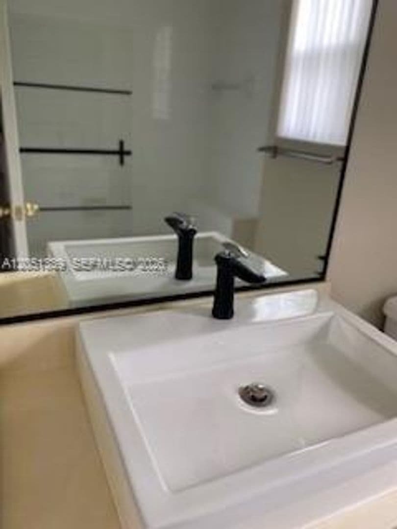 Miramar House: 2101 SW 176 Av # 2101