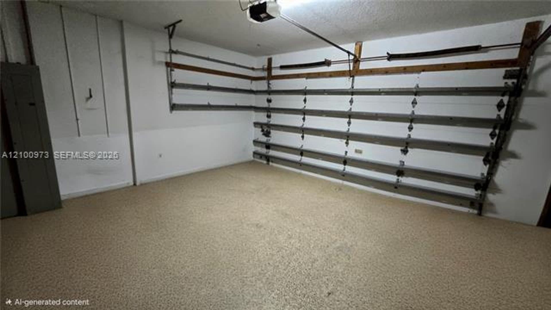 Hollywood House: 741 Tyler St # 741