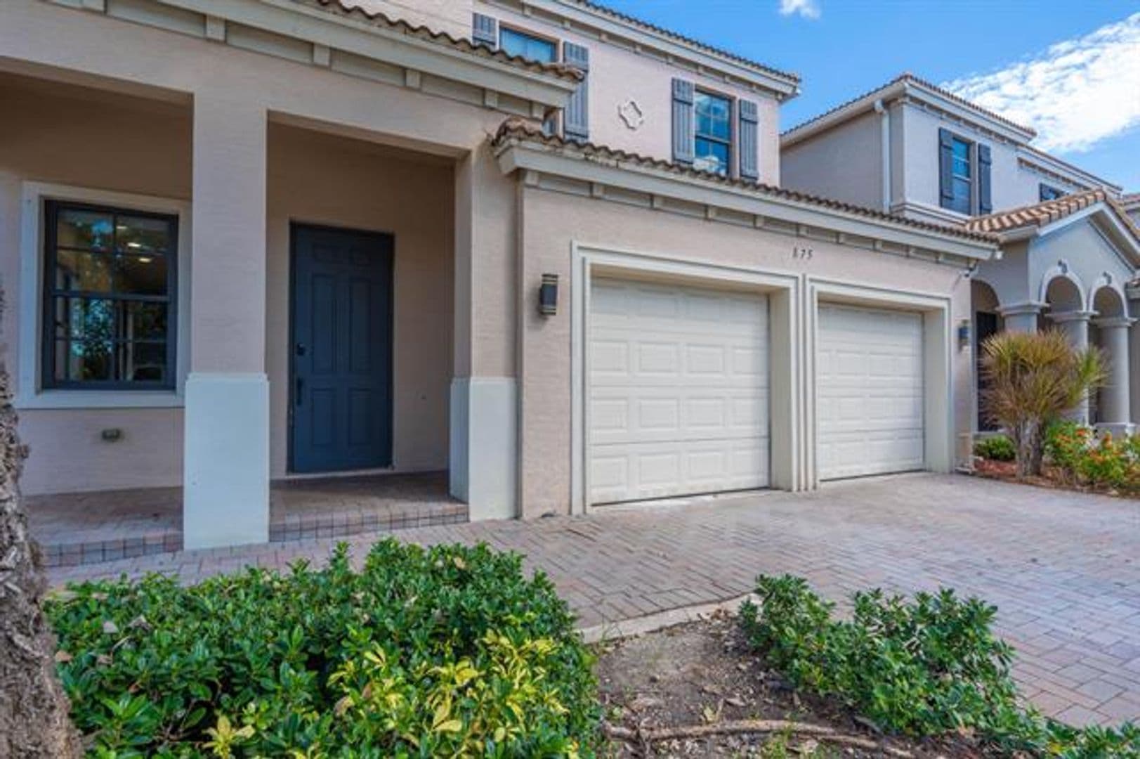 Miami House: 875 NE 193rd Ter # 875