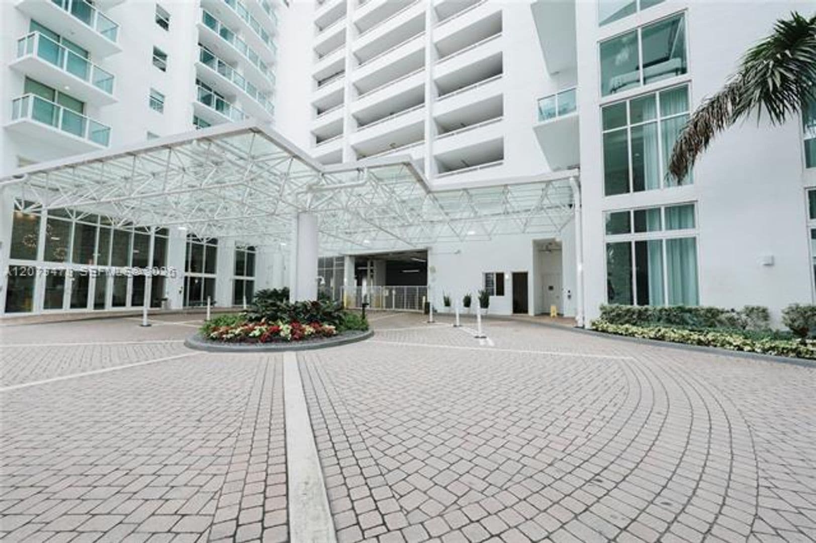 Miami Condo: 41 SE 5th St cu-2405