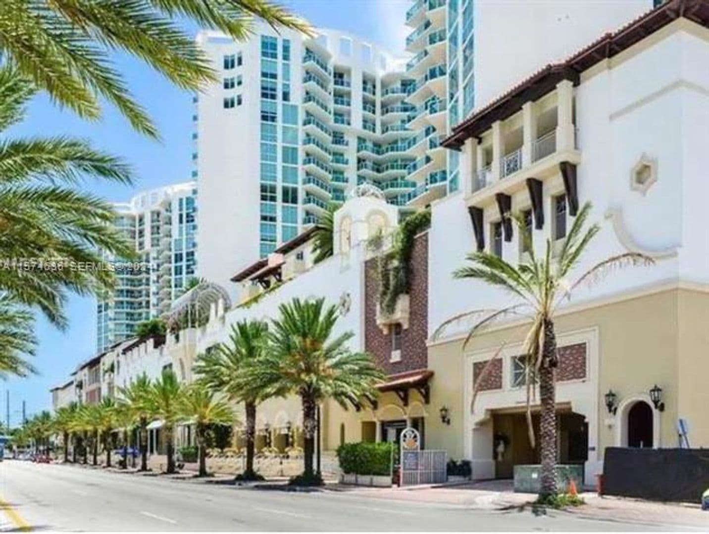 Sunny Isles Beach Condo: 250 Sunny Isles Blvd cu-3-803