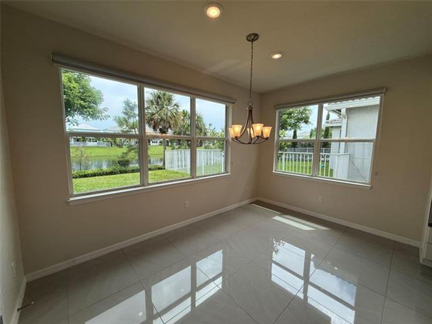 Hollywood House: 1467 Pongam Ter # 1467