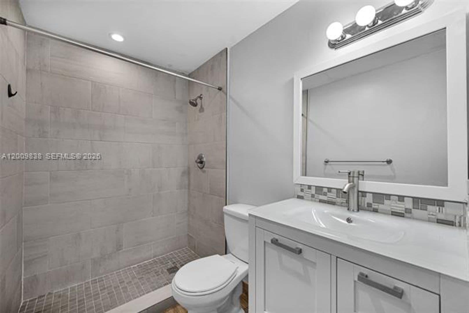 Miami House: 2225 SW 62nd Ct cu-2225
