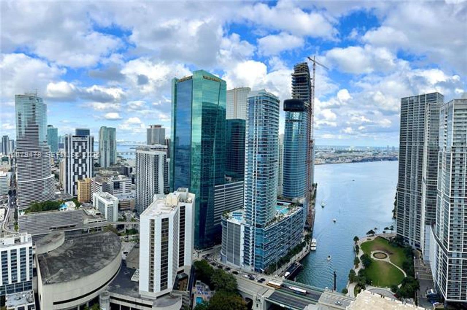 Miami Condo: 41 SE 5th St cu-2405
