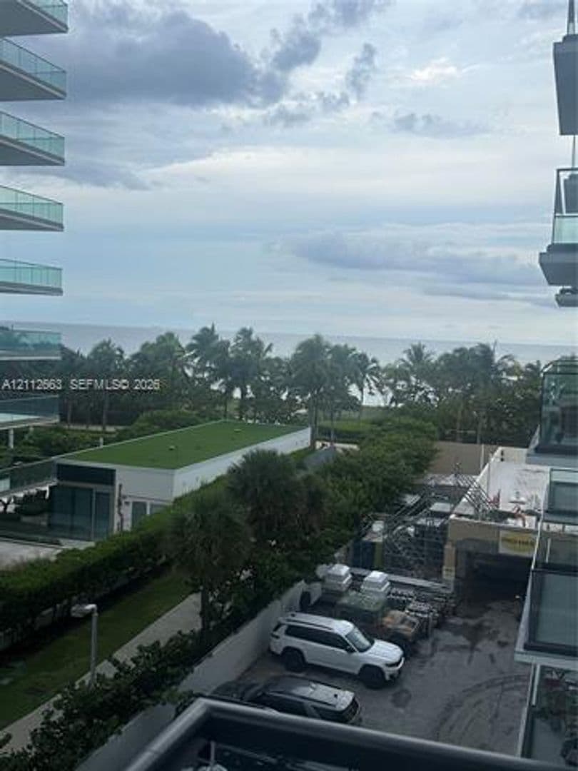 Bal Harbour Condo: 10185 Collins Ave cu-523