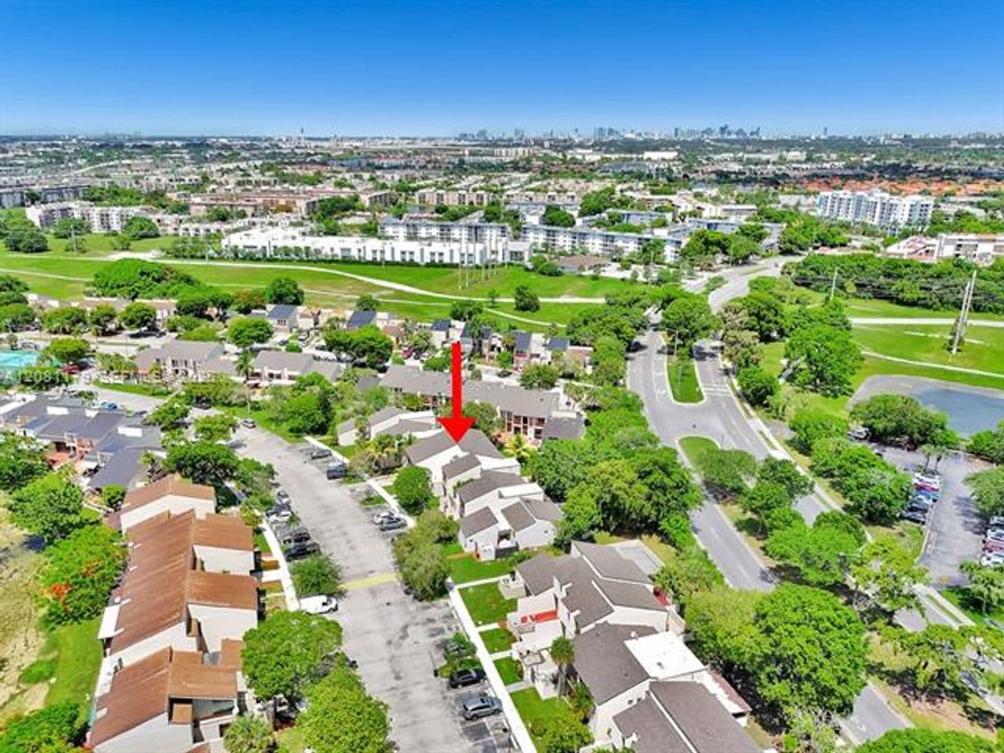 Miami Townhome: 9133 Fontainebleau Blvd th 5
