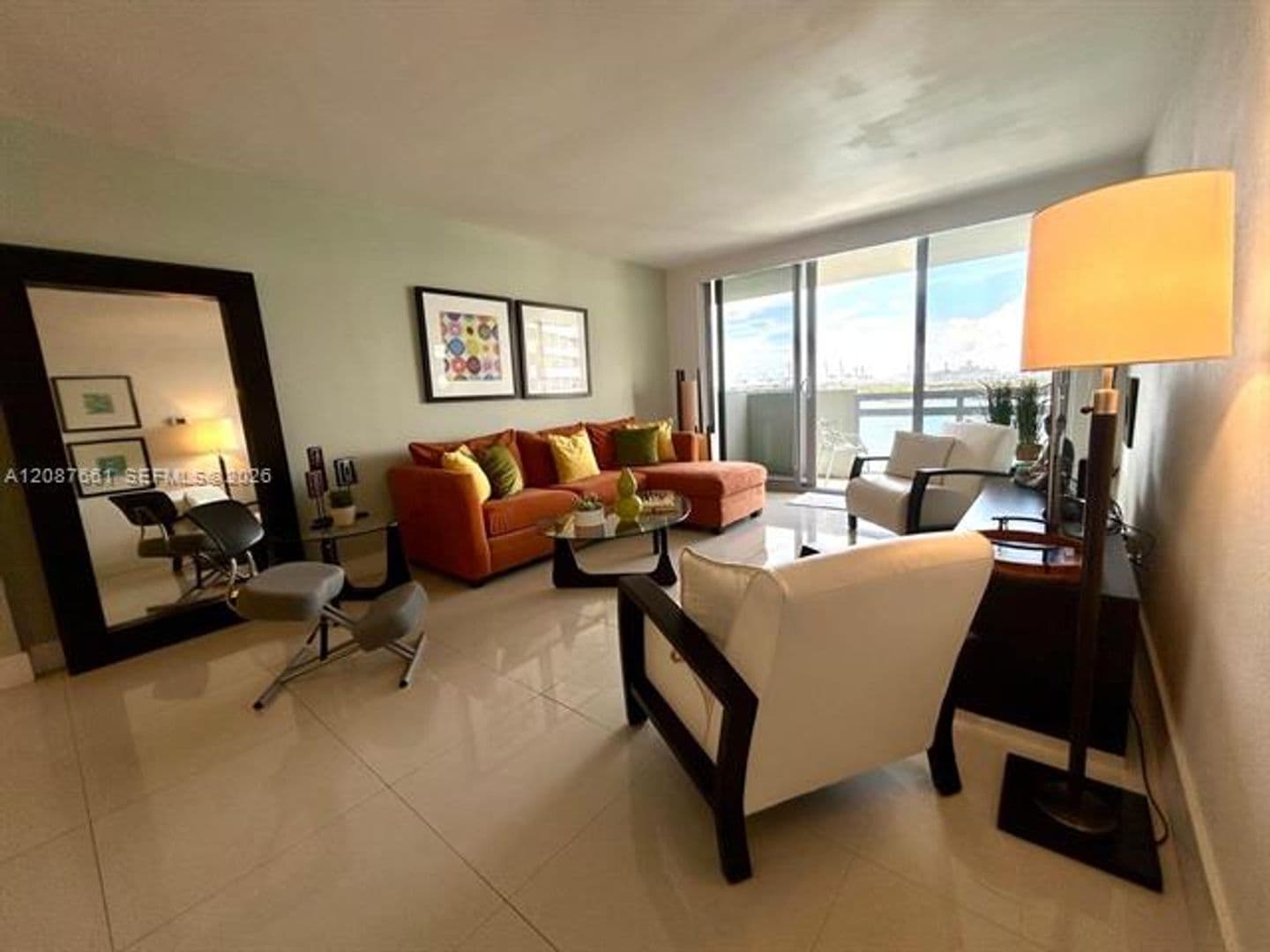 Miami Beach Condo: 1500 Bay Rd cu-1220S