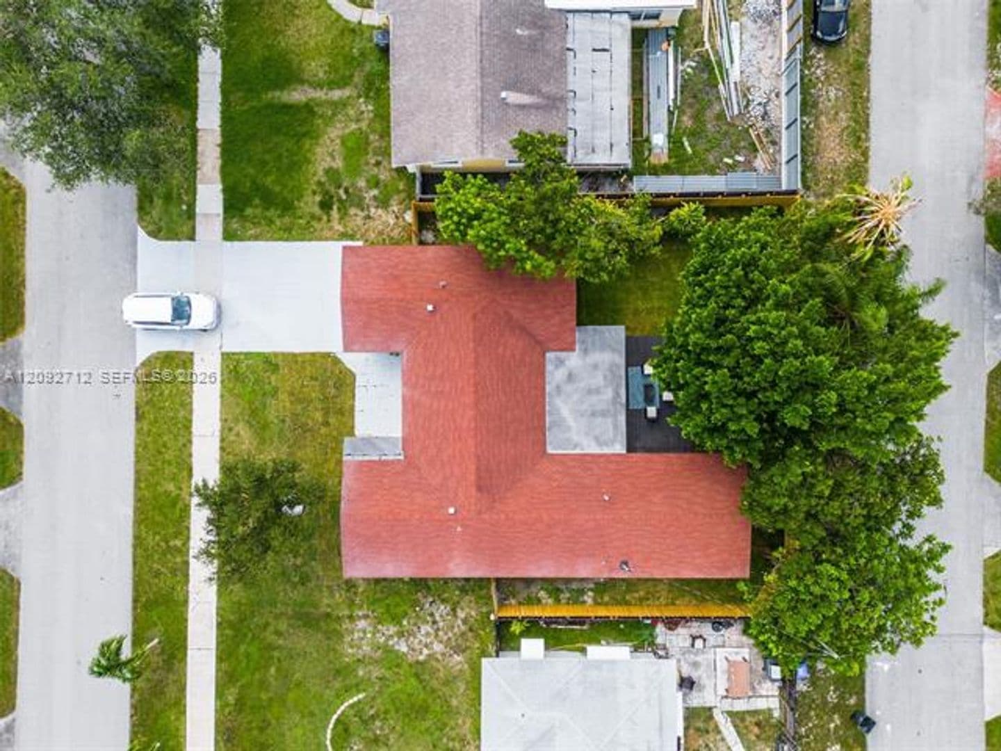 Hollywood House: 2819 Cleveland St # 2819