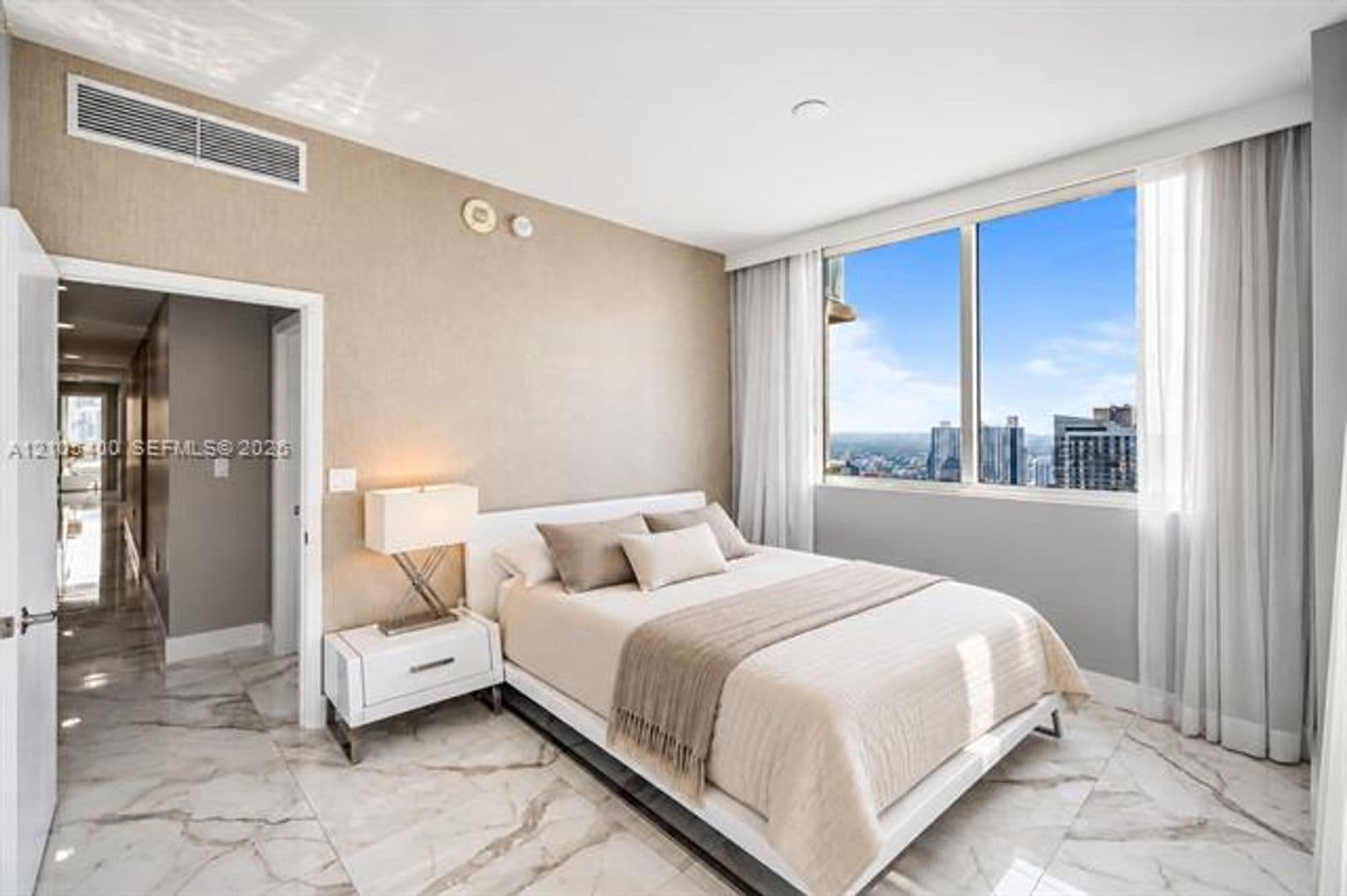 Miami Condo: 244 Biscayne Blvd cu-4308