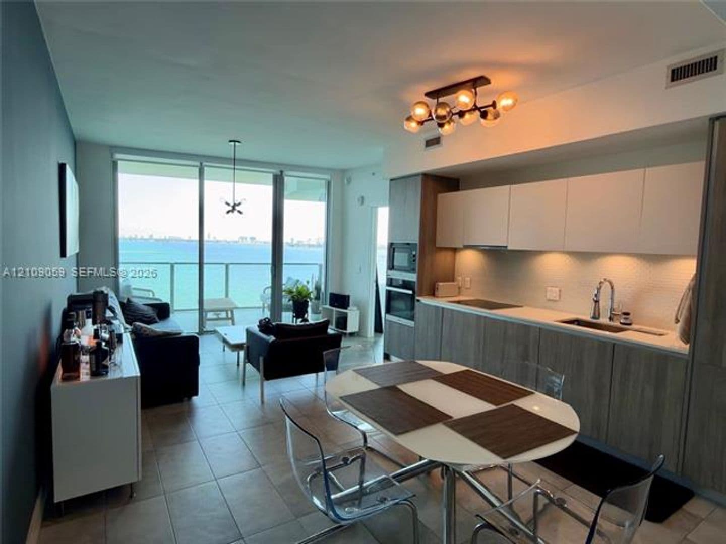 Miami Condo: 2900 NE 7th Ave cu-1106