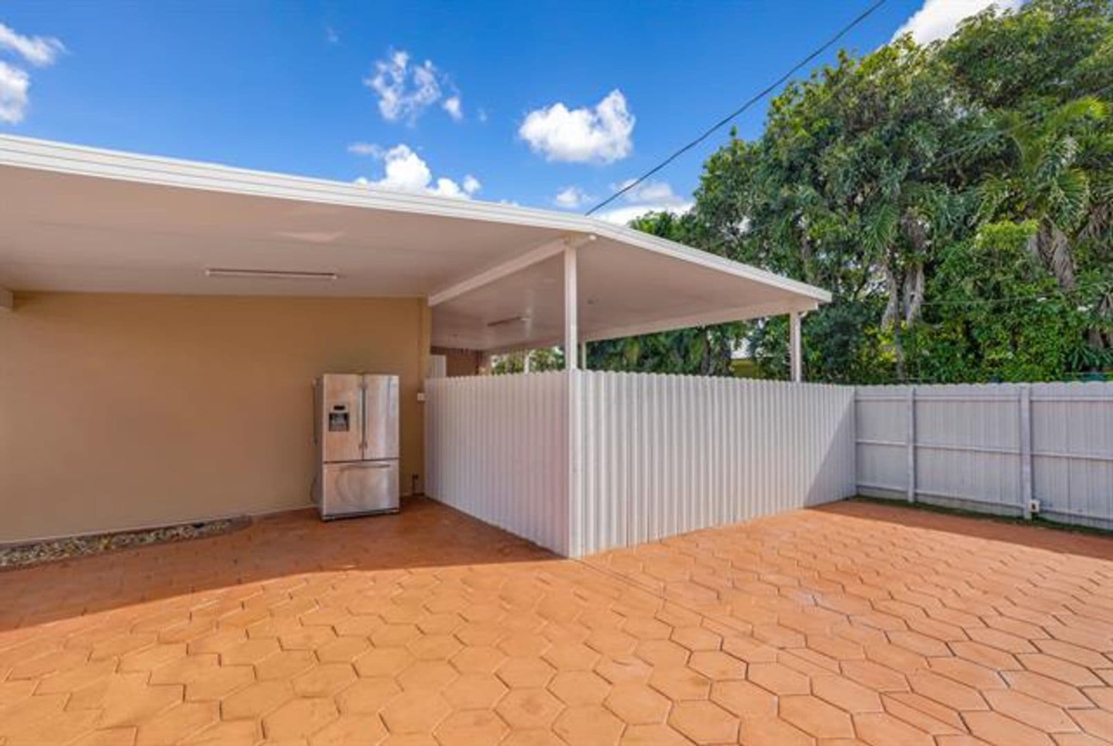 Hialeah House: 242 W 19th St # 242