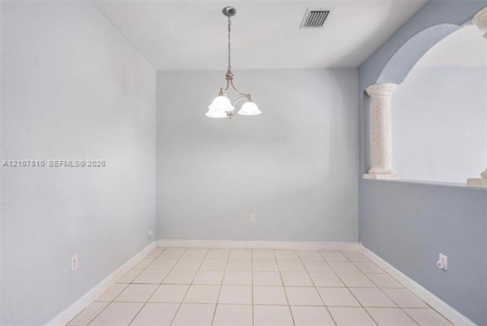 Hialeah Condo: 6940 NW 177th St cu-P105