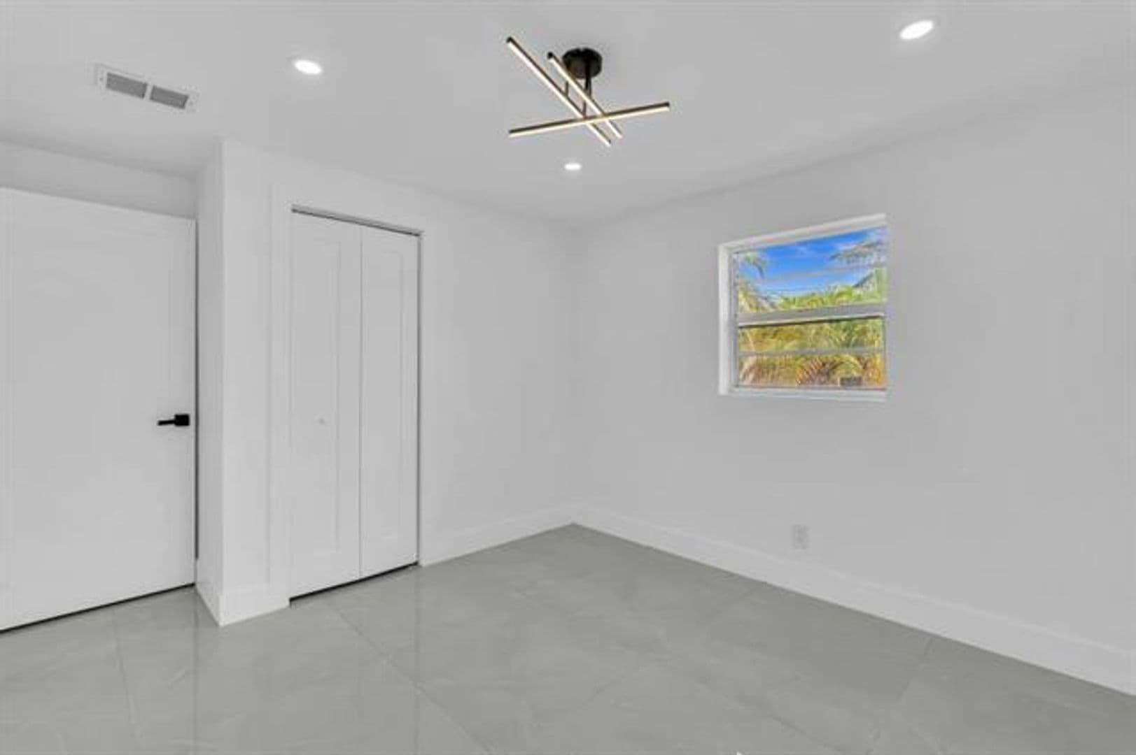 Dania Beach House: 4156 SW 49th Ct # 4156