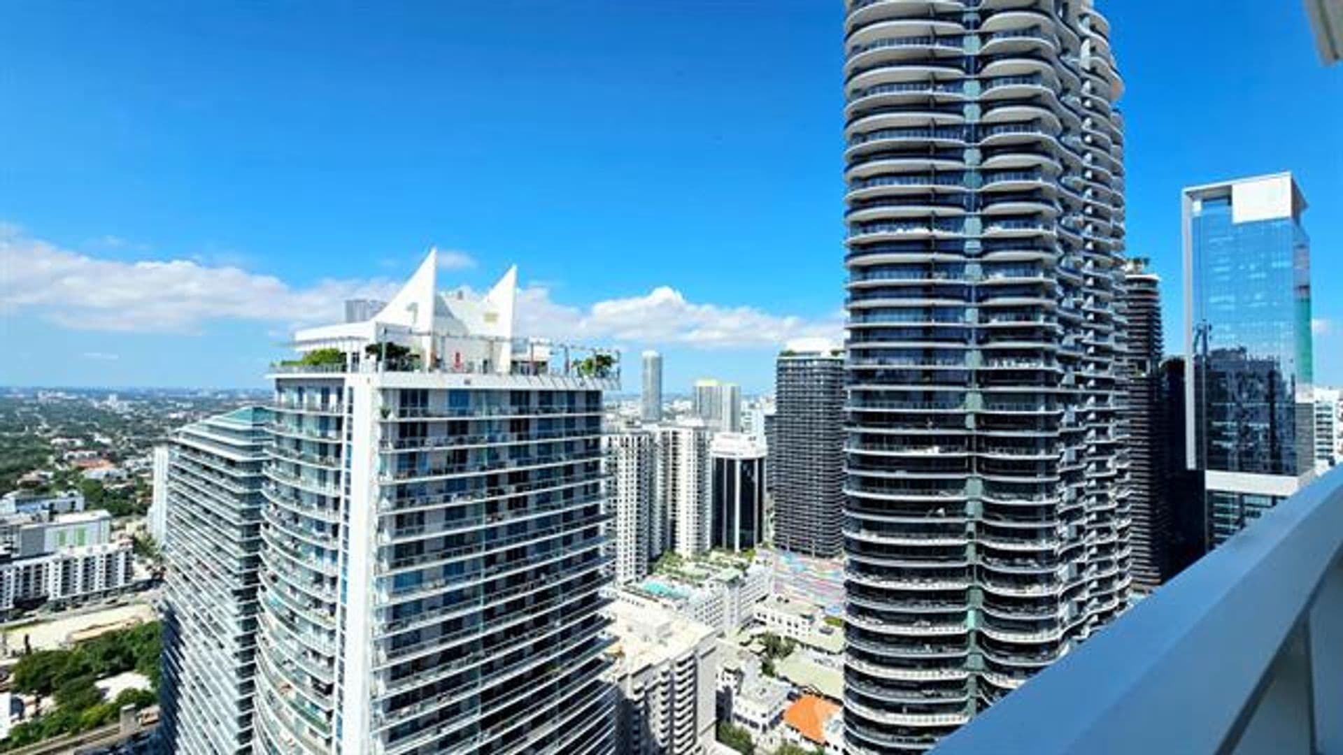 Miami Condo: 1080 Brickell Ave cu-4207