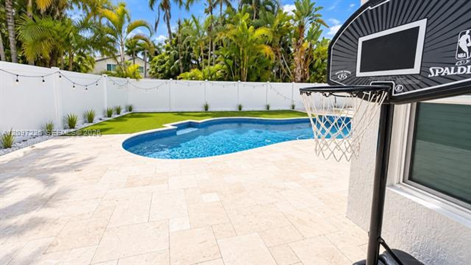 Pembroke Pines House: 17542 NW 12th St # 17542
