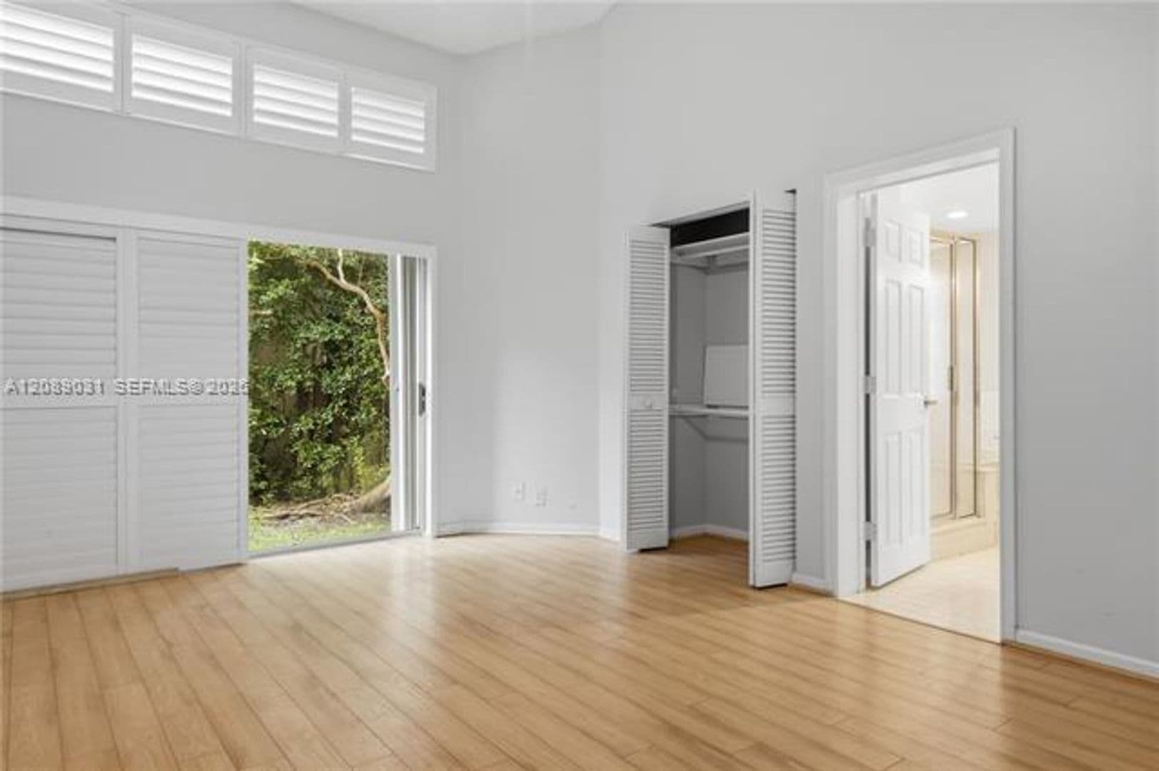 Plantation House: 10000 NW 4th St # 10000