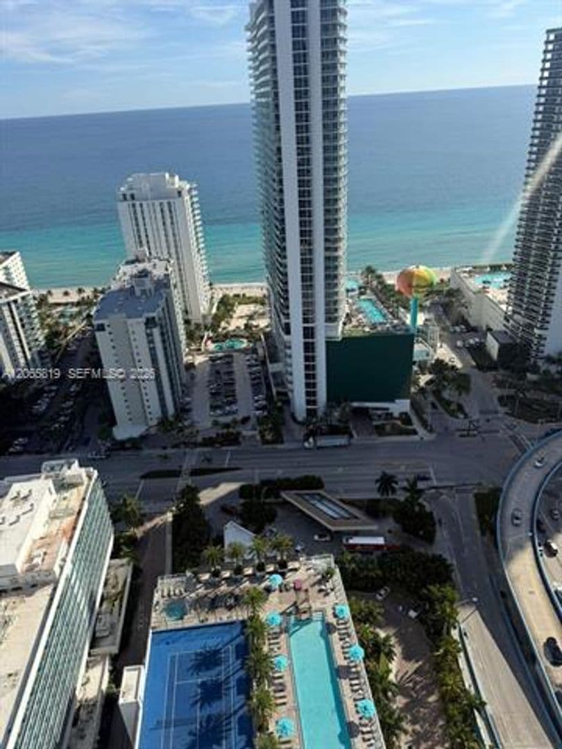 Hollywood Condo: 4010 S Ocean Dr cu-T3507