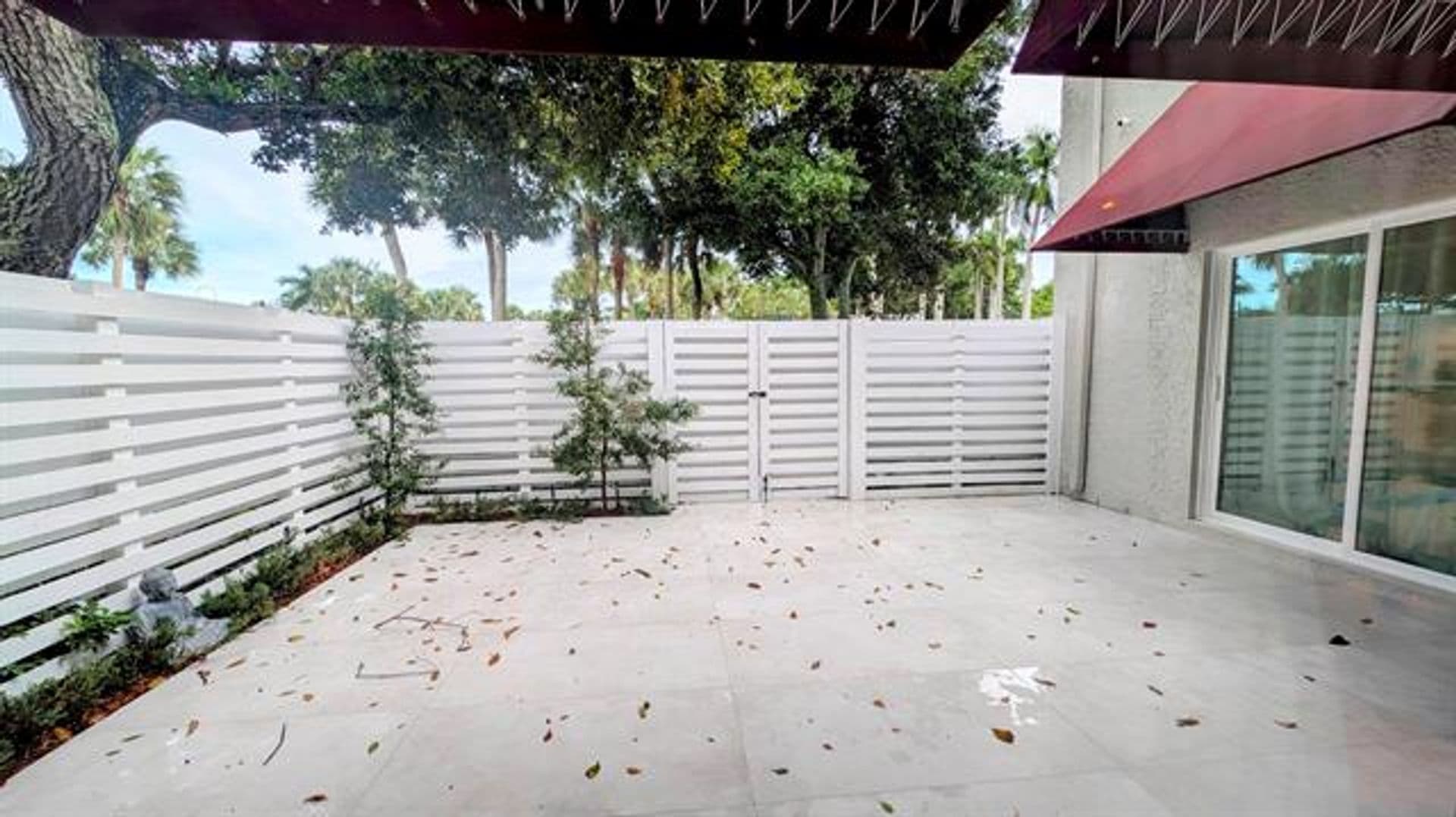 Plantation Townhome: 503 NW 98th Ave th 503