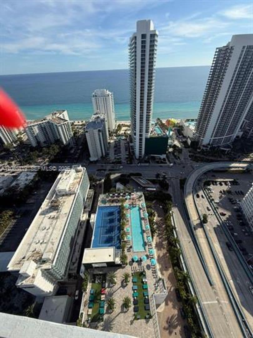 Hollywood Condo: 4010 S Ocean Dr cu-T3507
