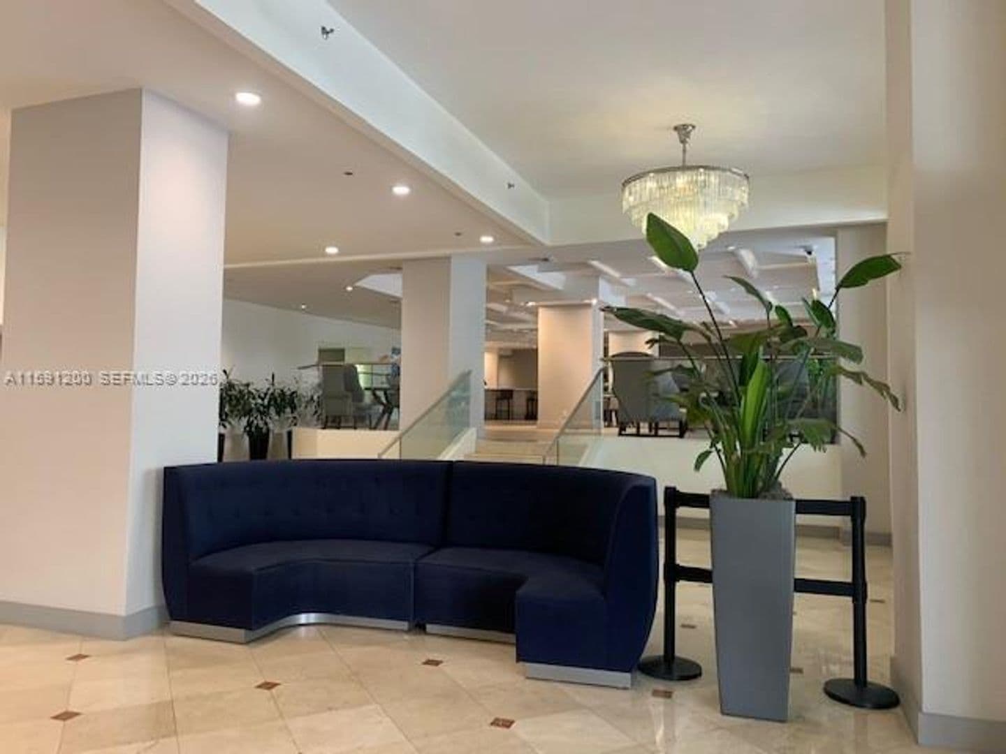 Miami Beach Condo: 100 Lincoln Rd cu-1434