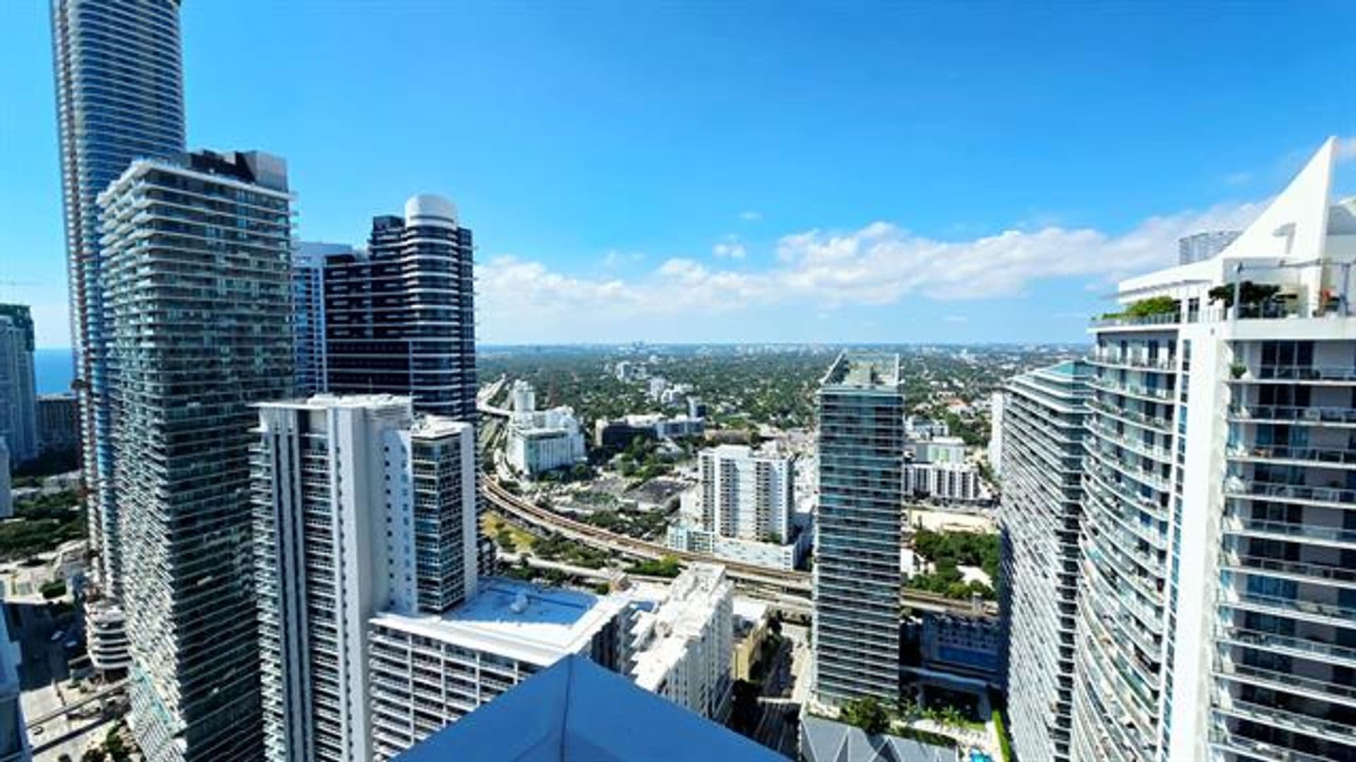 Miami Condo: 1080 Brickell Ave cu-4207