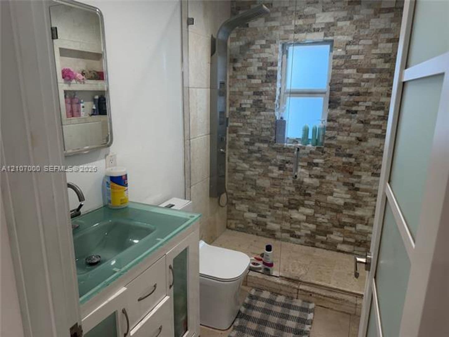 Miami House: 855 NW 17th Pl # 855