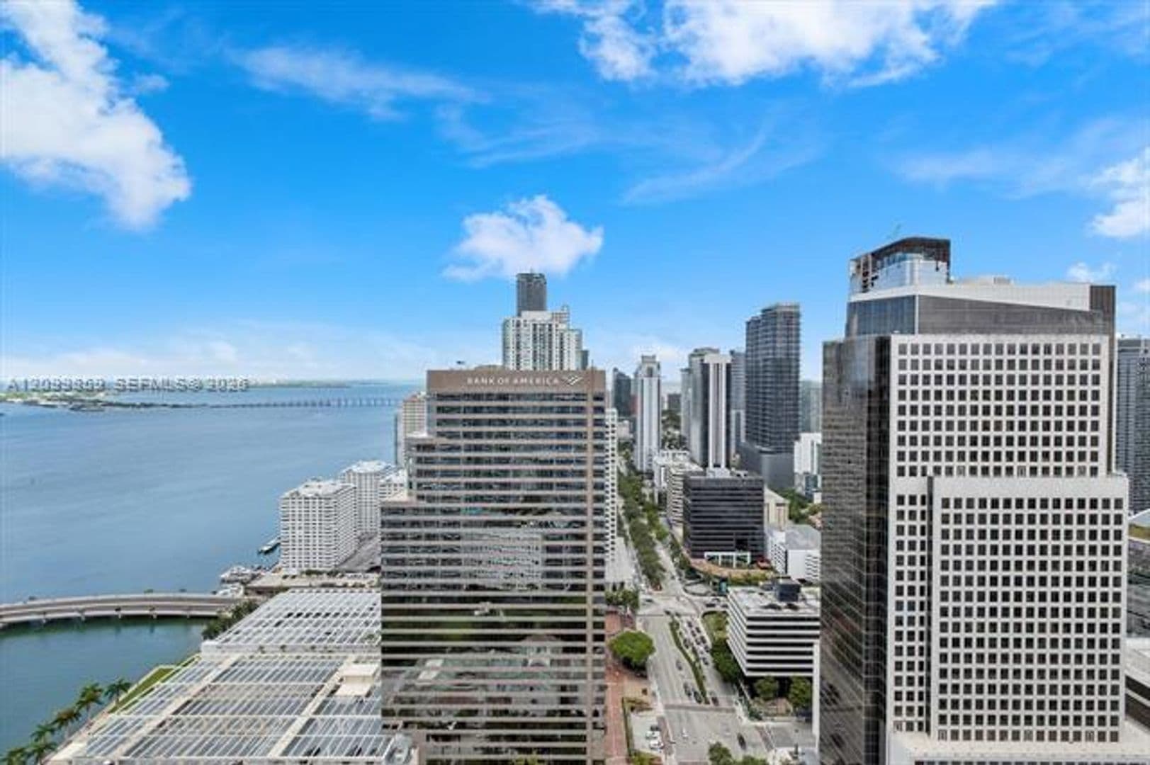 Miami Condo: 485 Brickell Ave cu-4309