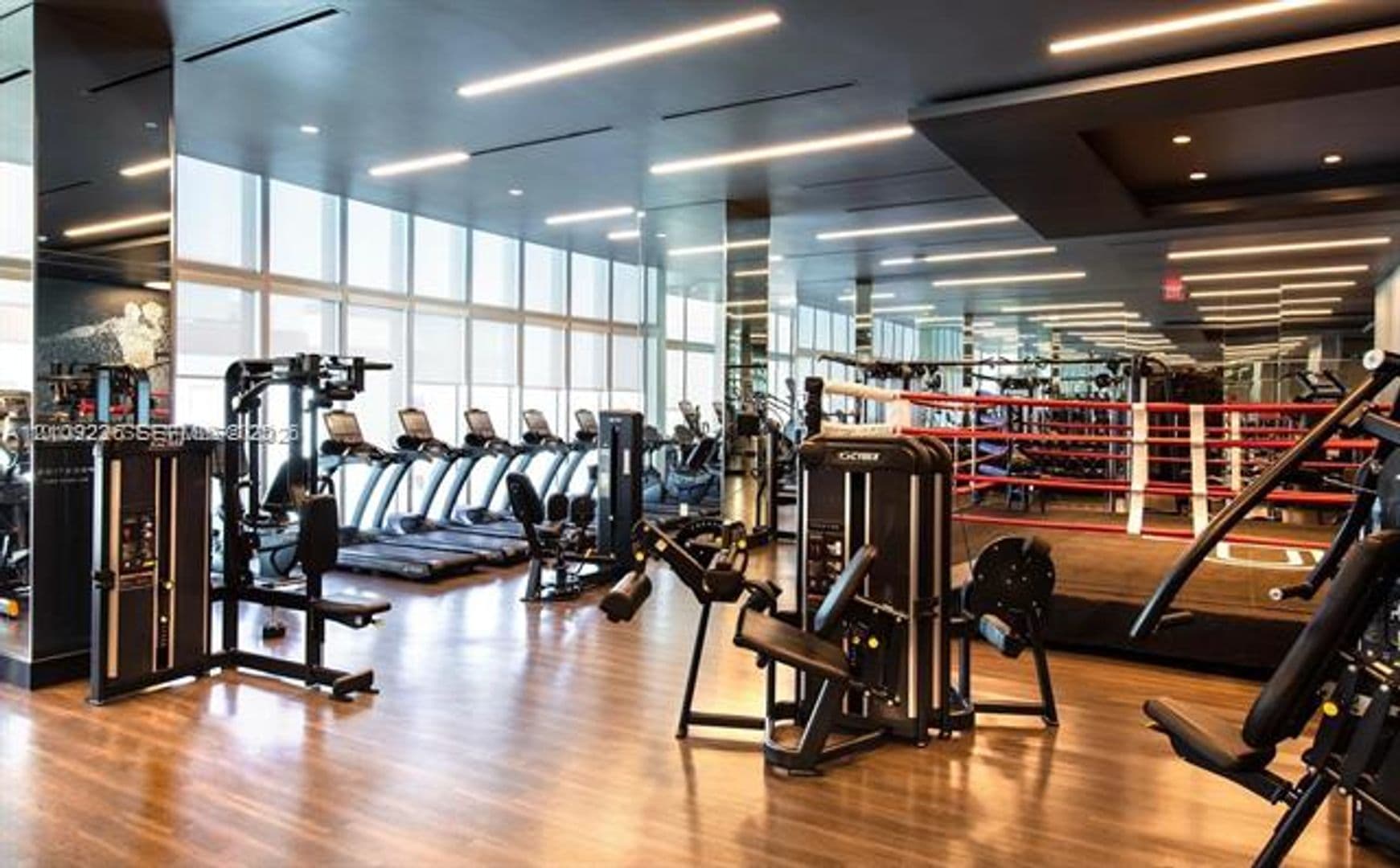 Miami Condo: 851 NE 1st Ave cu-1811