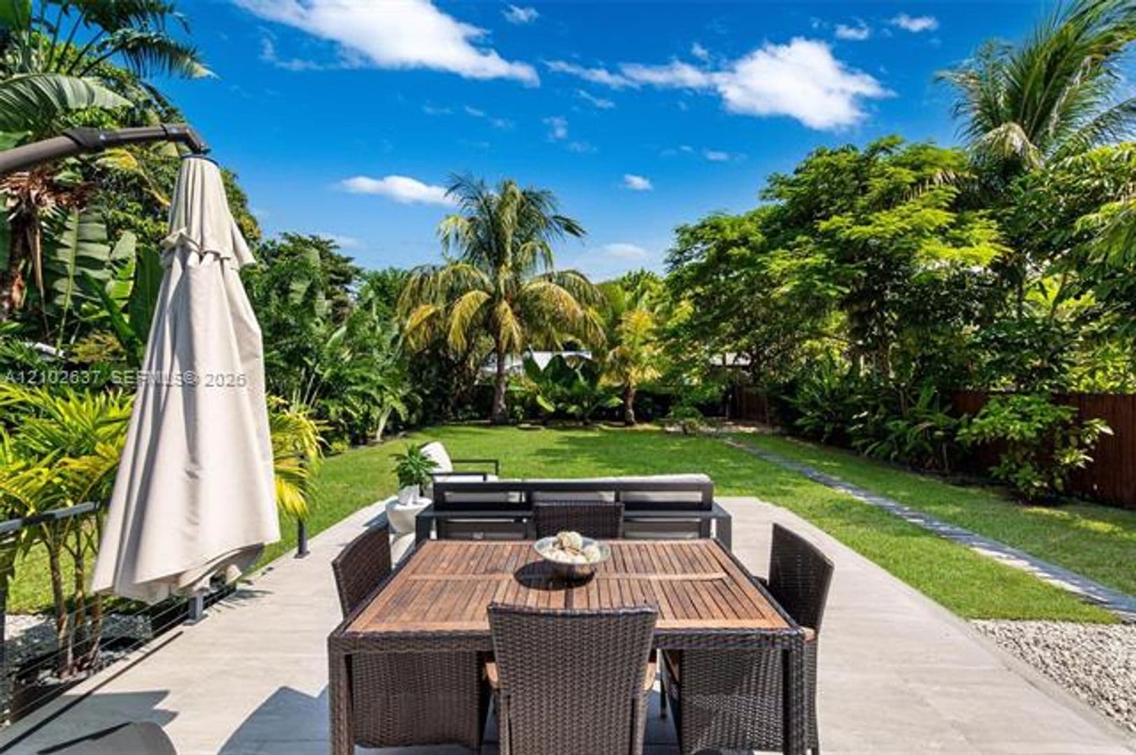 Miami House: 945 NE 82nd St # 945
