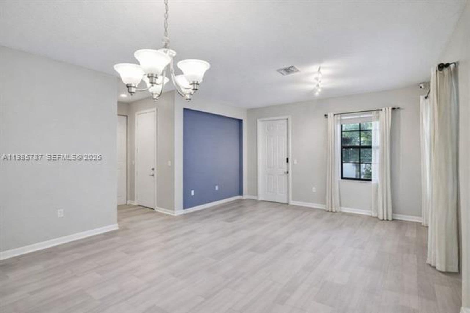Miami House: 760 NE 193rd Ter # 760