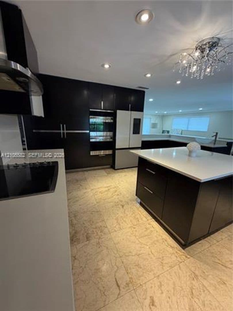 Miami House: 2215 NE 204th St # 2215