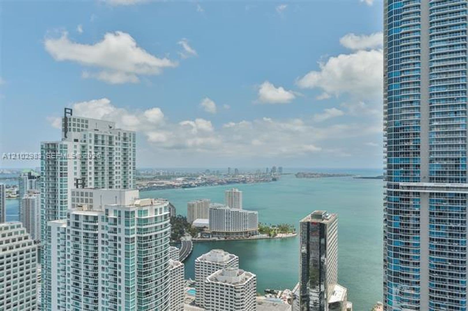 Miami Condo: 1010 Brickell Ave cu-3107