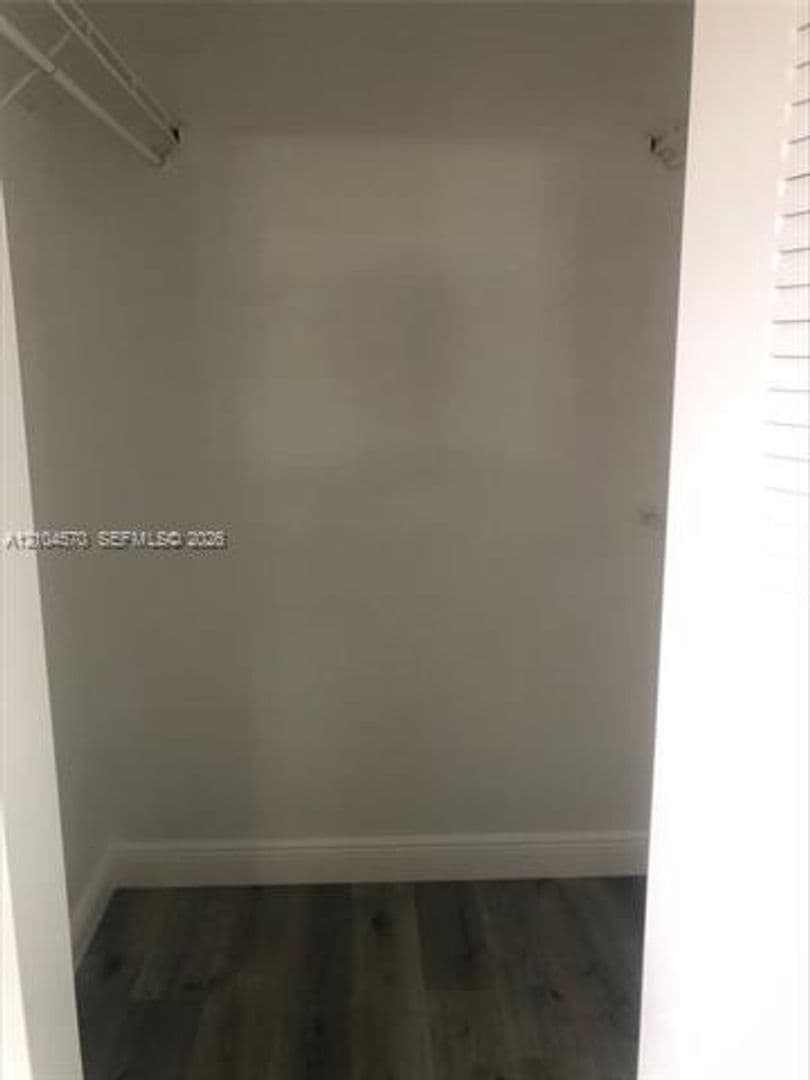 Miami Condo: 341 W Park Dr cu-106-15