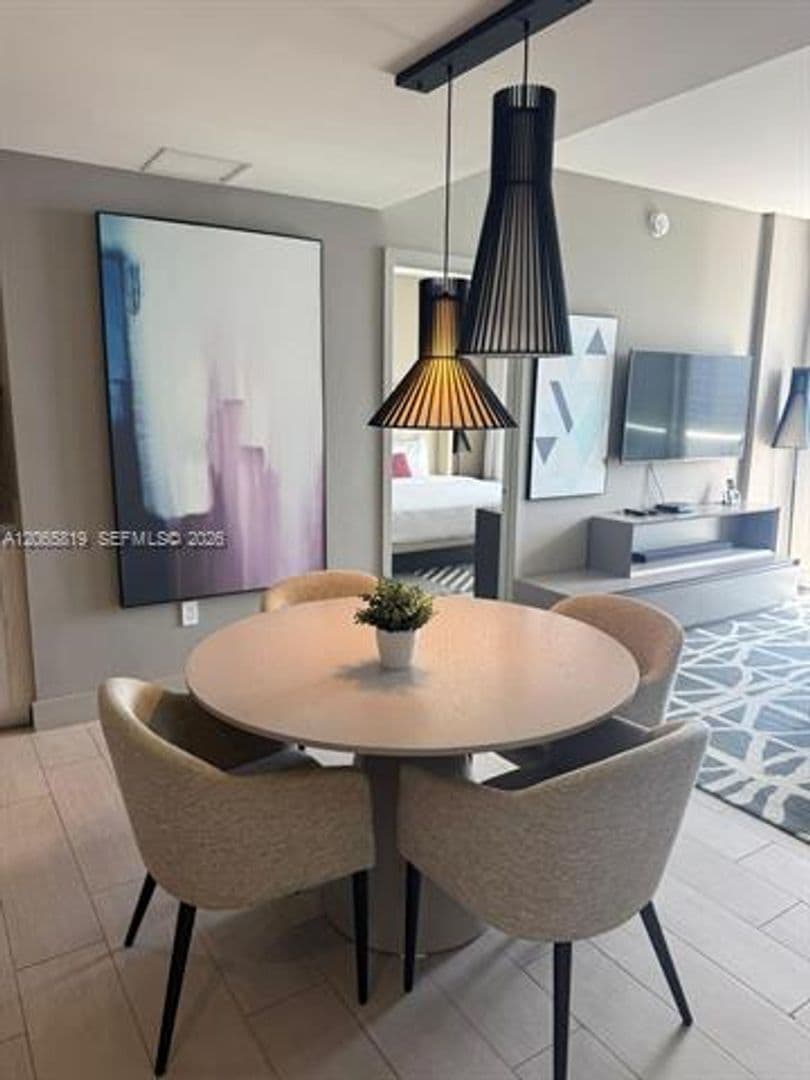 Hollywood Condo: 4010 S Ocean Dr cu-T3507