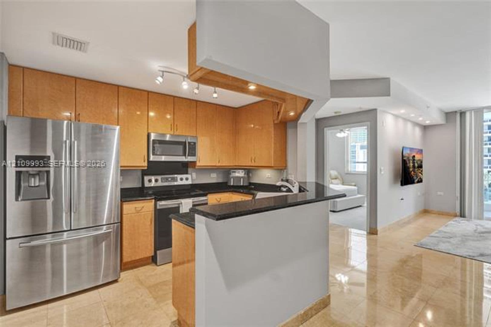 Miami Condo: 801 Brickell Key Blvd cu-808