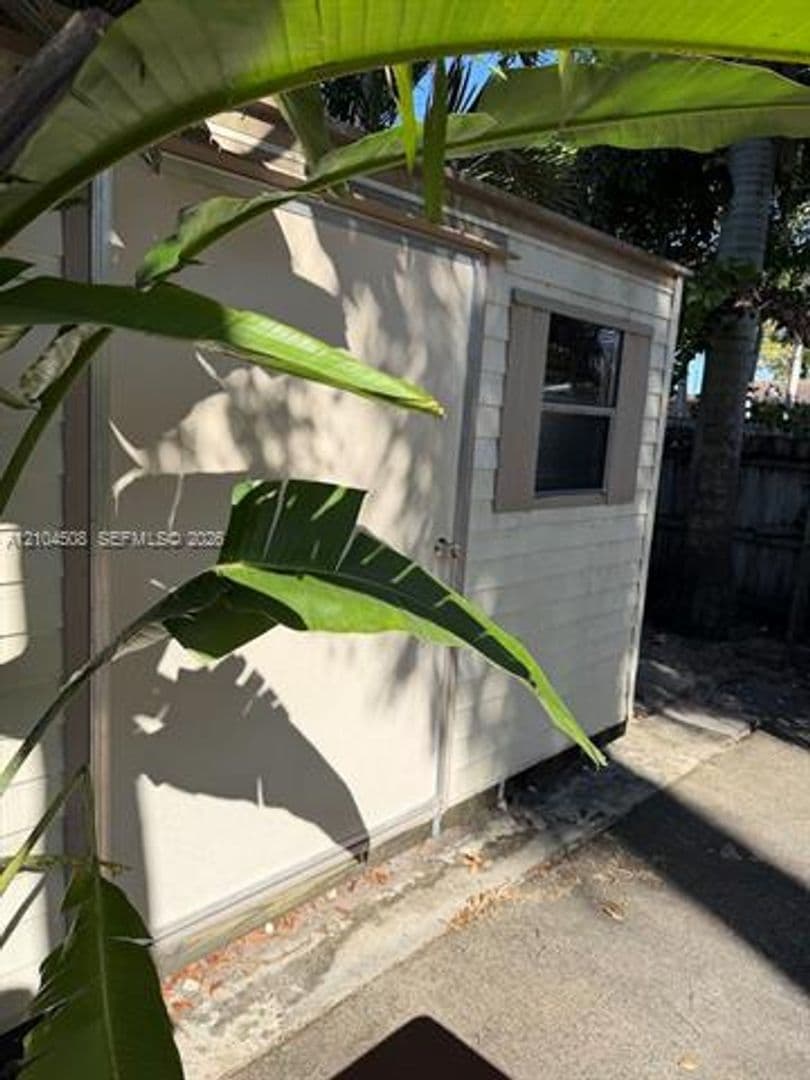 Hollywood House: 1811 N 40th Ave # 0