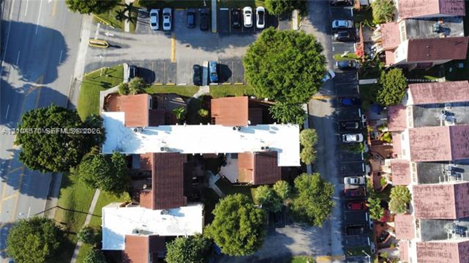 Miami Condo: 341 W Park Dr cu-106-15