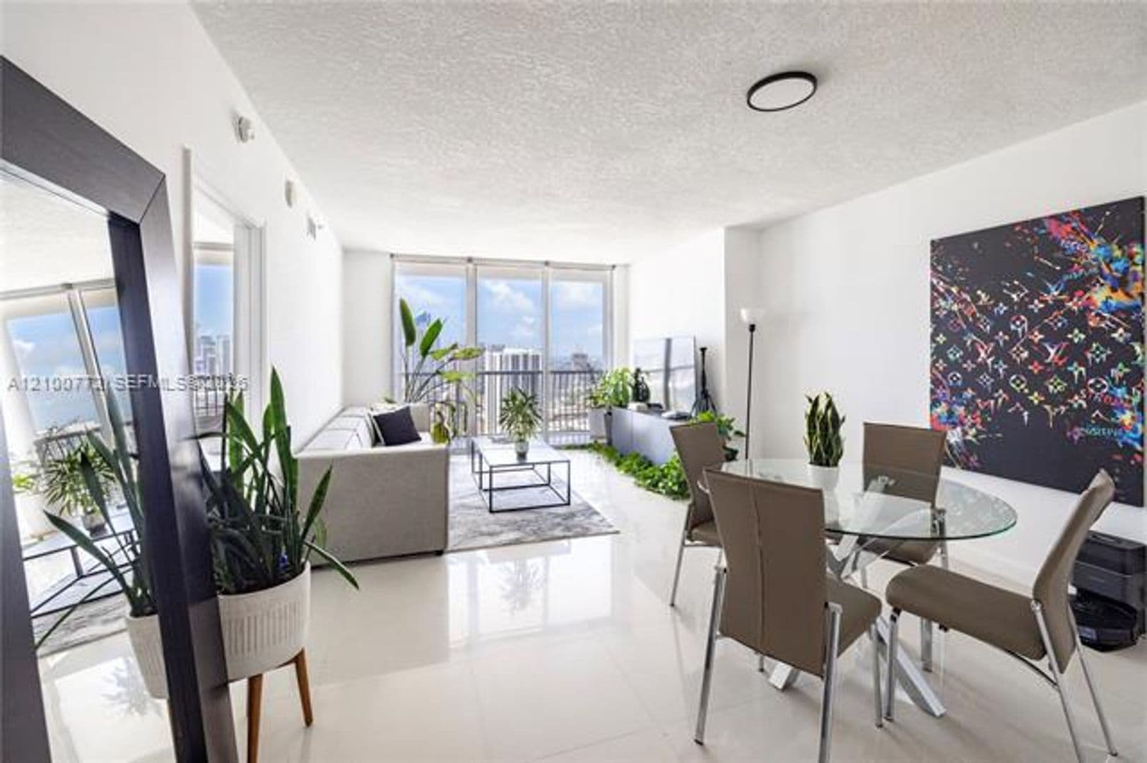 Miami Condo: 1750 N Bayshore Dr cu-4312
