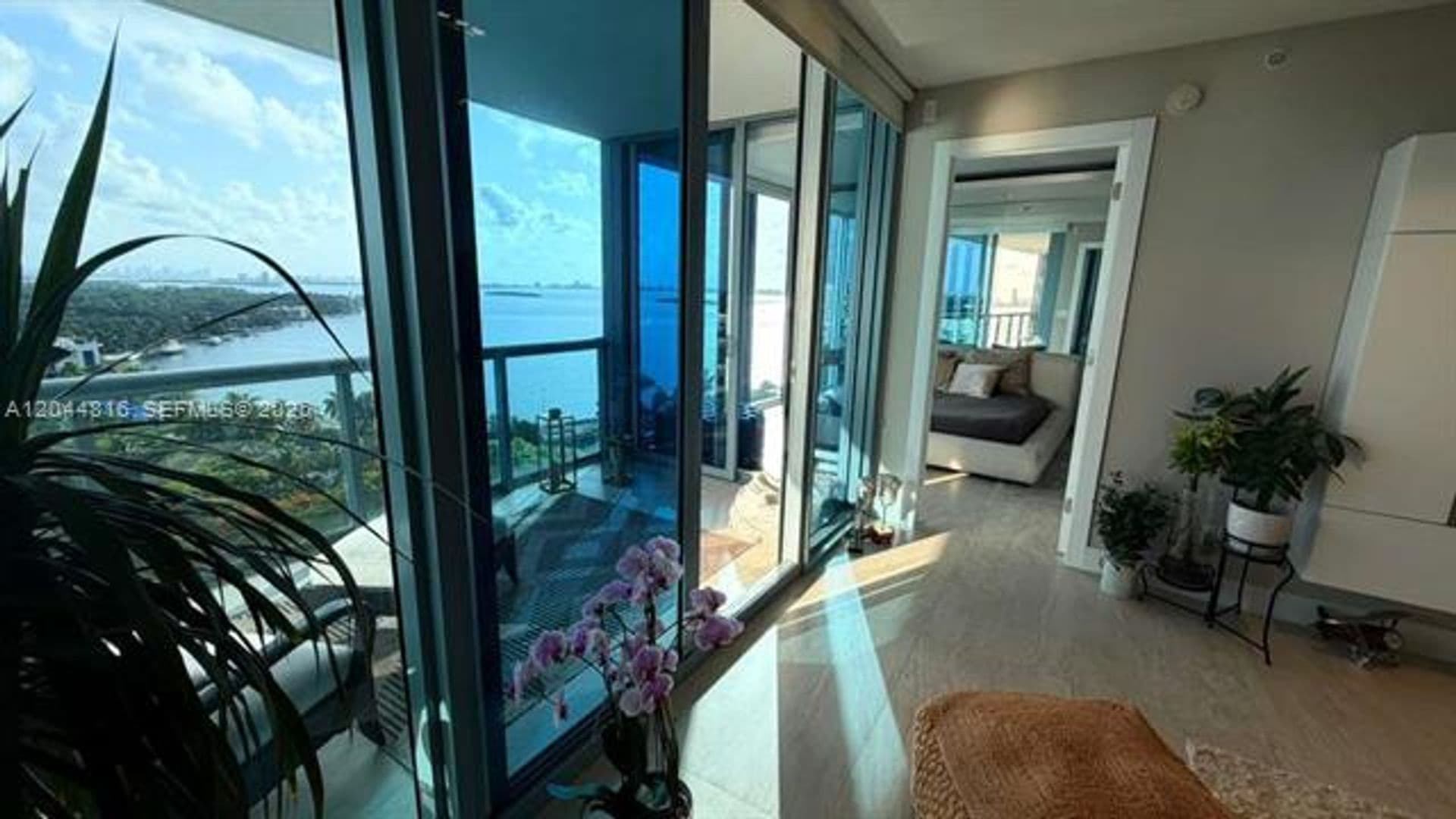 Miami Condo: 601 NE 36th St cu-1306