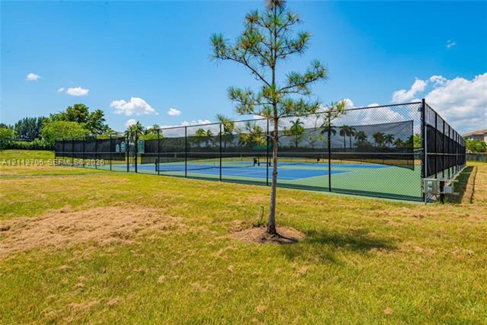 Miami House: 804 NE 191st St # 804