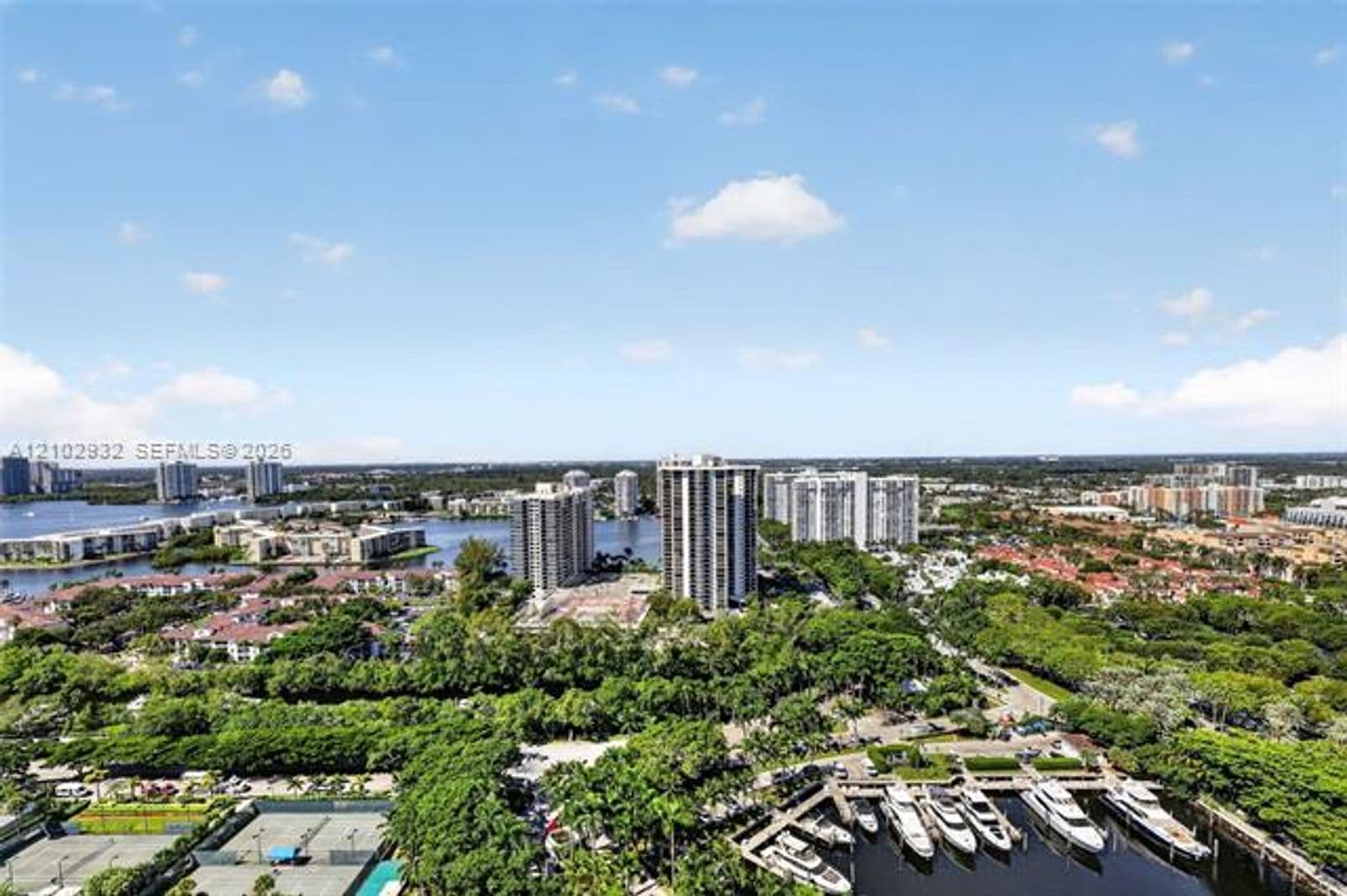 Aventura Condo: 7000 Island Blvd cu-2809