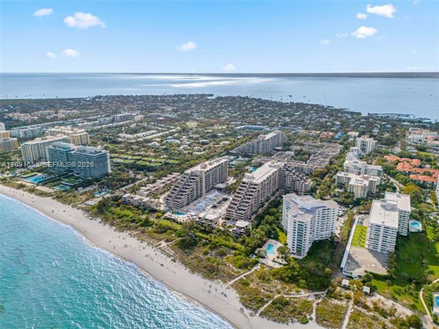 Key Biscayne Condo: 201 Crandon Blvd cu-739