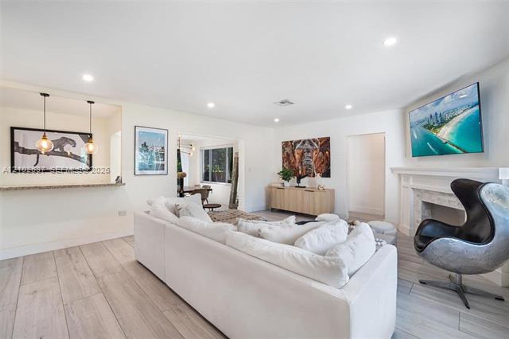 Miami House: 945 NE 82nd St # 945
