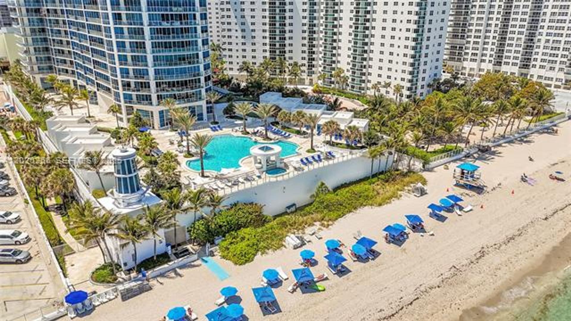 Hollywood Condo: 3101 S Ocean Dr cu-701