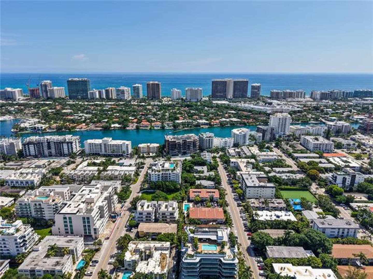 Bay Harbor Islands Condo: 9901 W Bay Harbor Dr cu-405