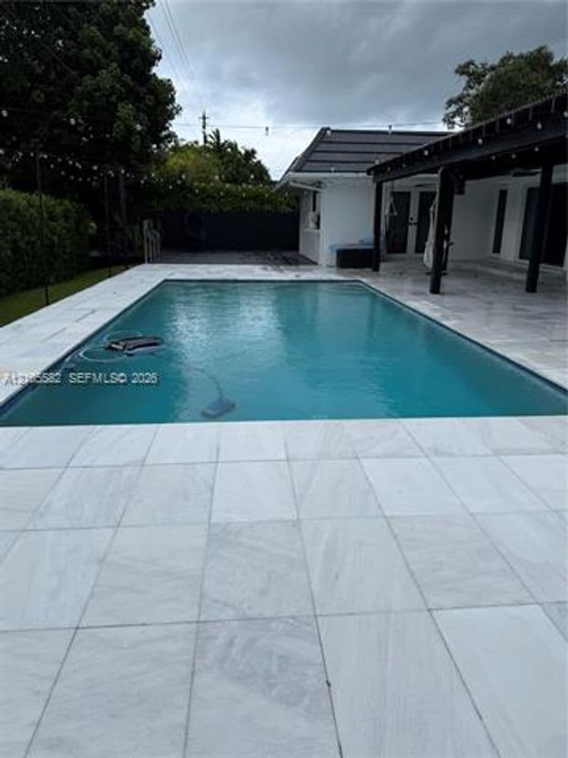 Miami House: 2215 NE 204th St # 2215