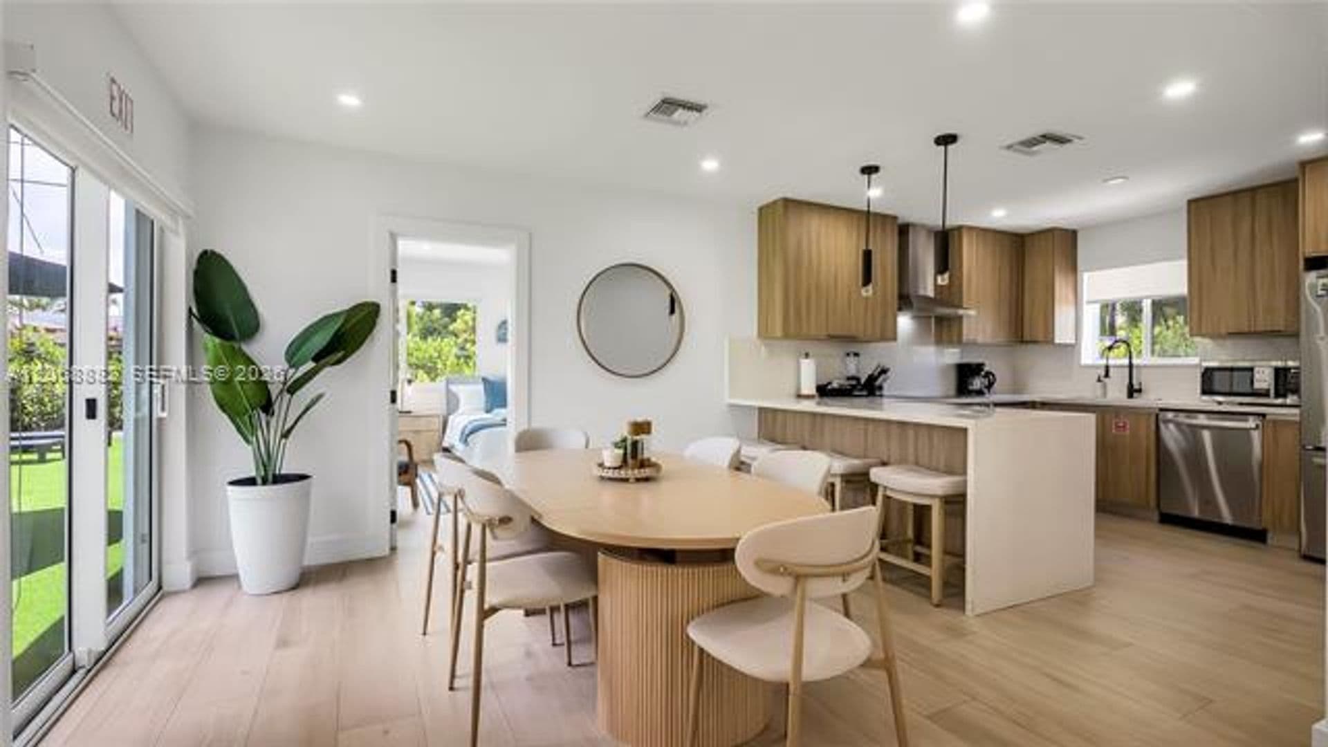 Hollywood House: 1116 N 31st Ave # 1116